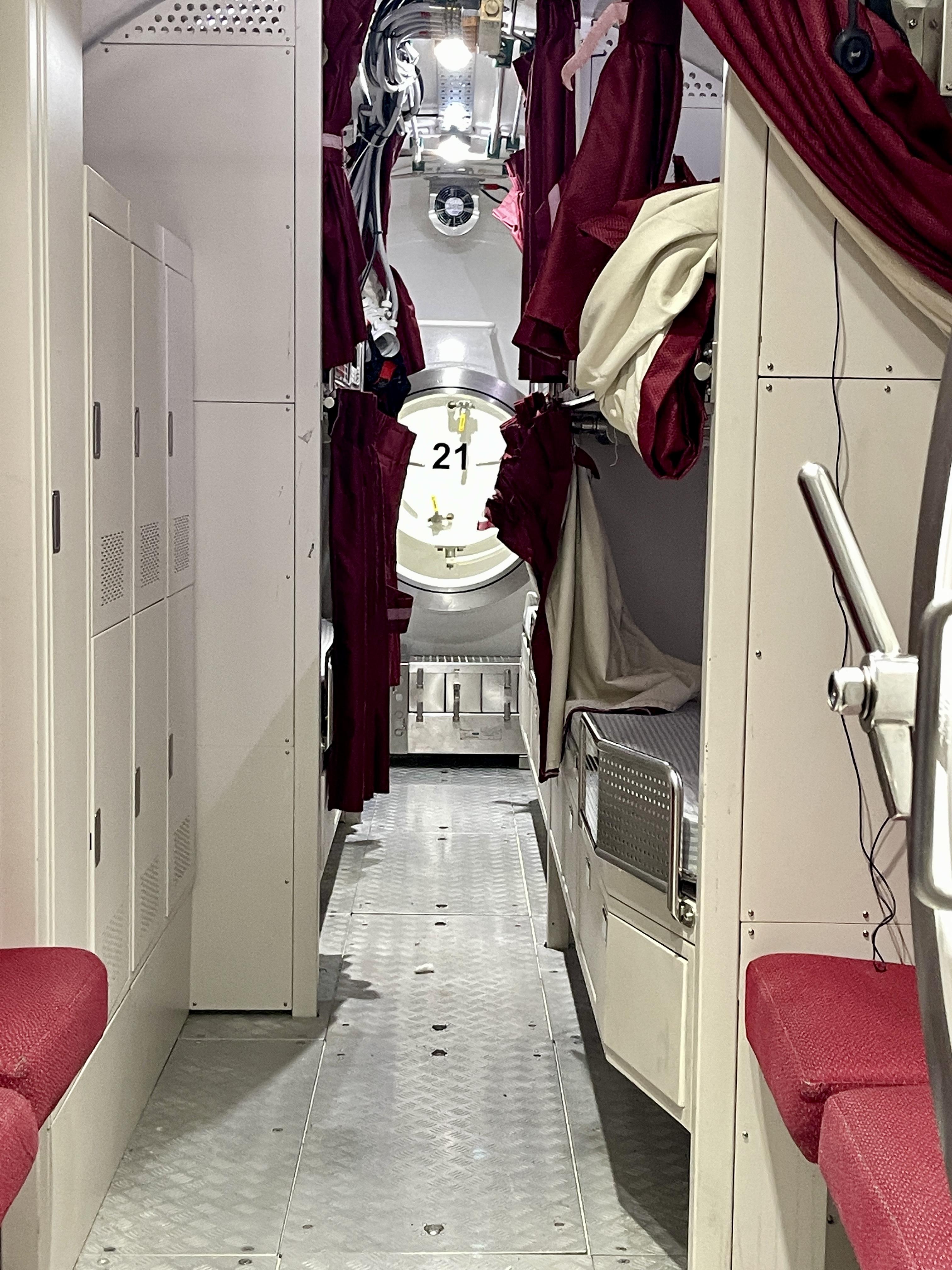 Saturation chamber interior